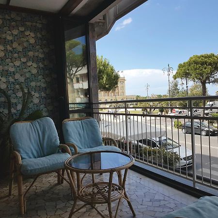 Hotel Residence Adriana Чезенатико Экстерьер фото