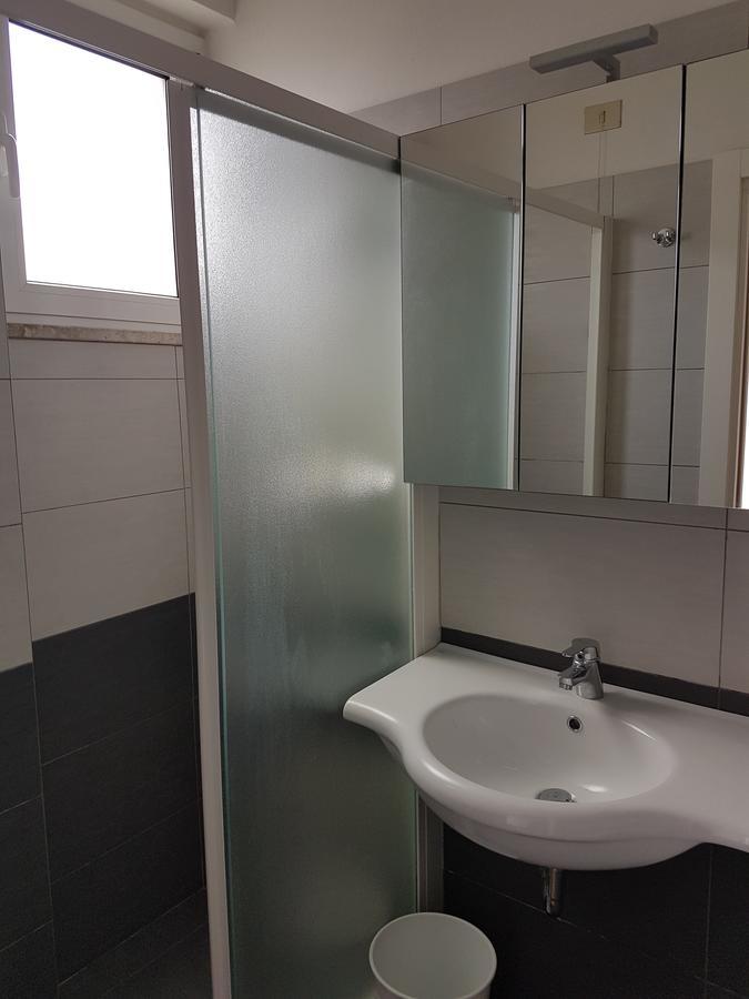Hotel Residence Adriana Чезенатико Экстерьер фото